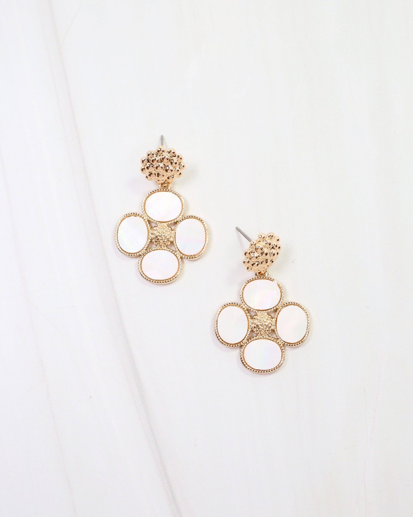 Cicero Flower Dangle Earring Mother of Pearl