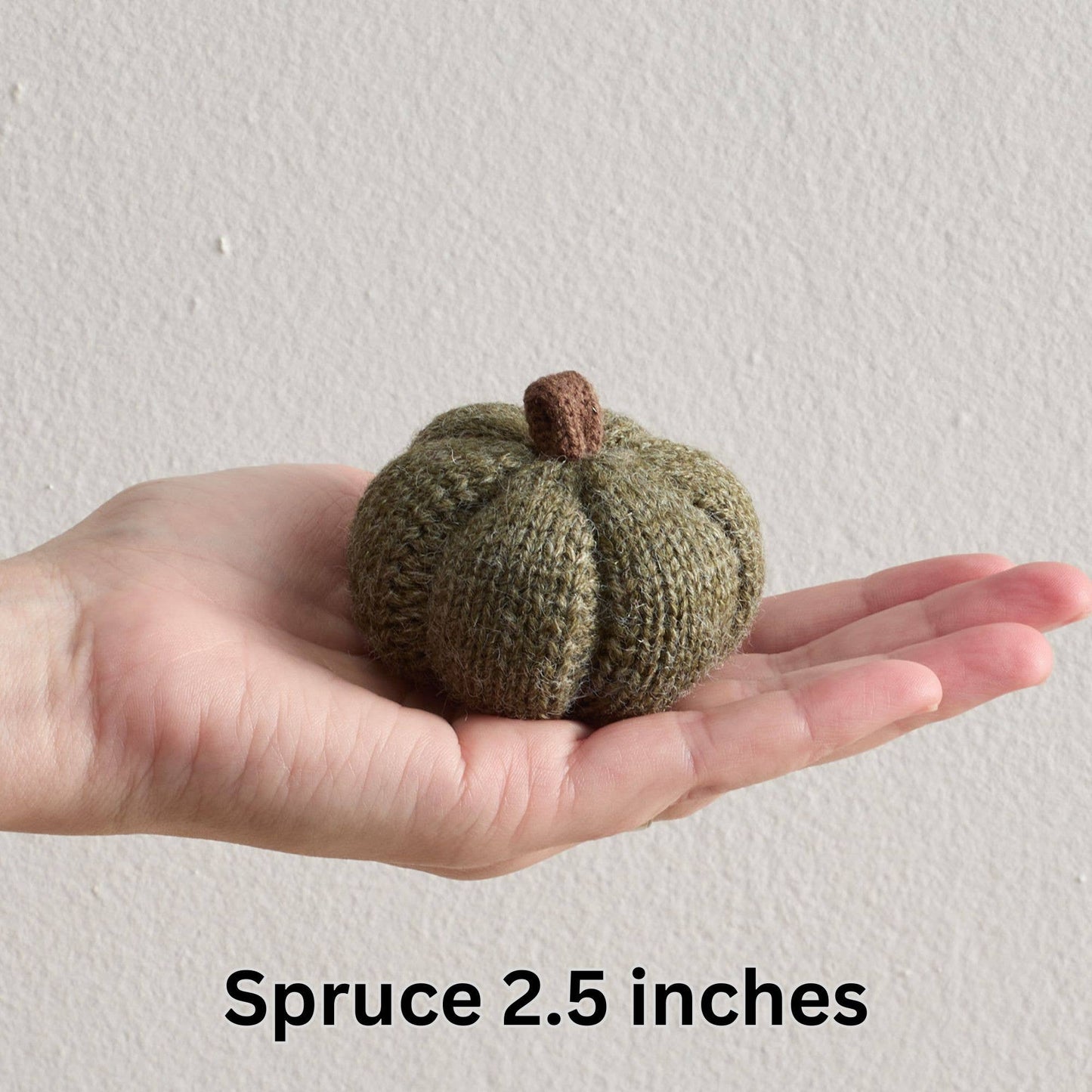 Cozy Knit Pumpkins, variegated yarns, unique autumn colors