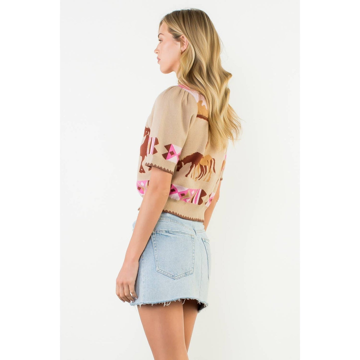 Short Sleeve Detailed Knit Top