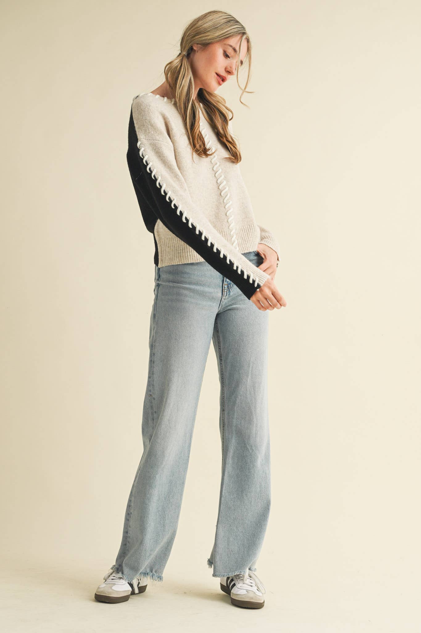 WHIP STITCH TWO-TONE SWEATER