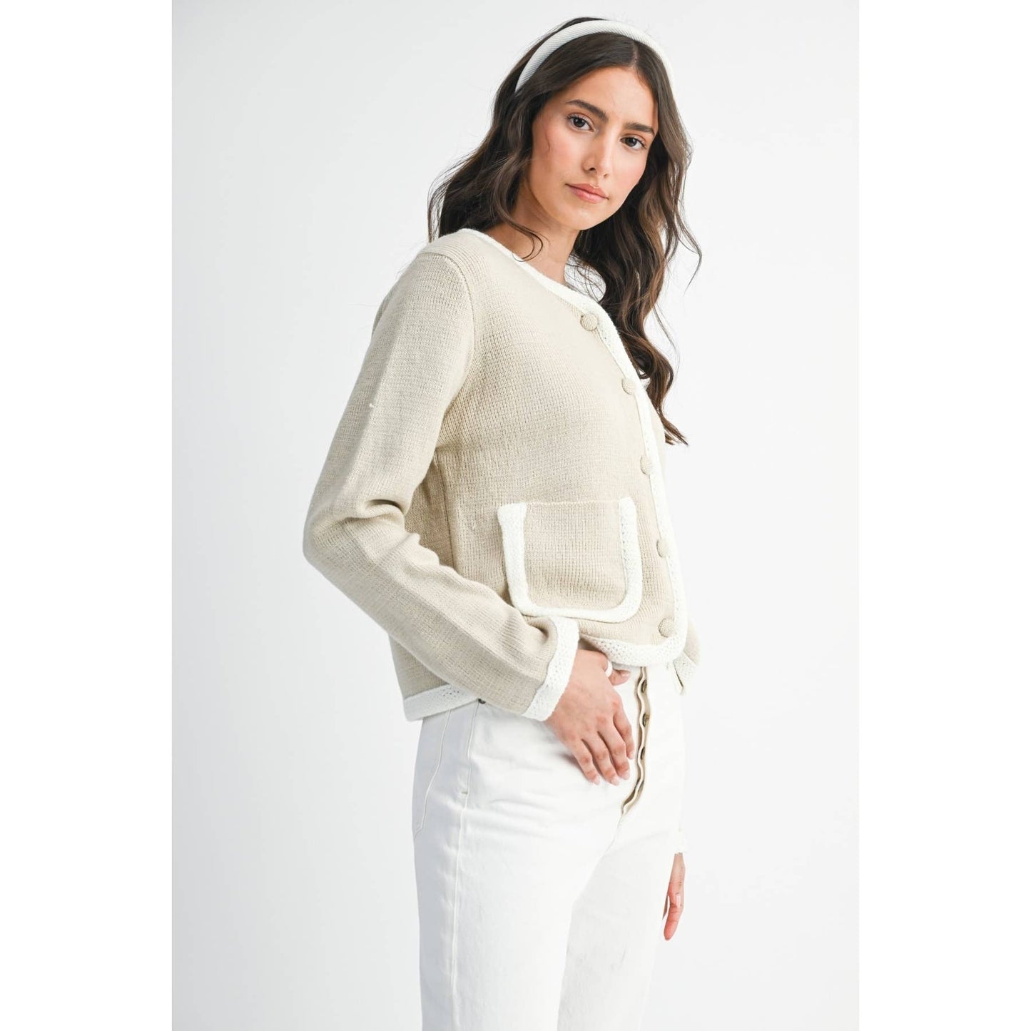 Stylish Knit Cardigan With Pocket Detail