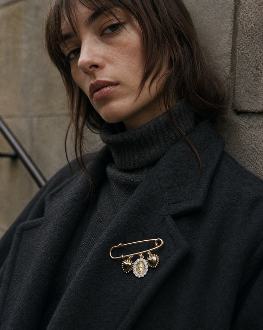 Brooch - Broche de Imperdible de la Virgen María