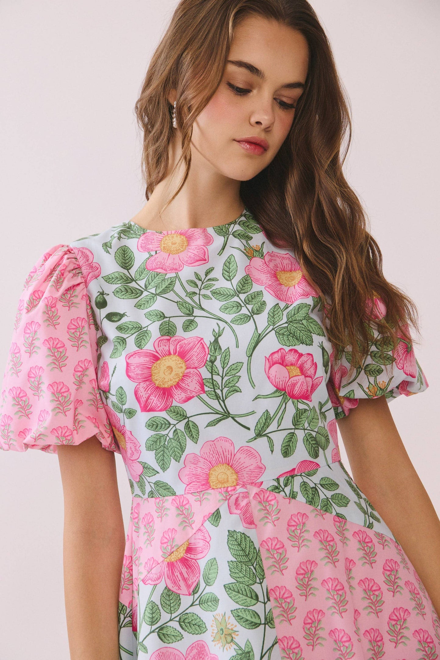 LAST CHANCE - Bold Mixed Floral Pattern Design Midi Dress - Pink