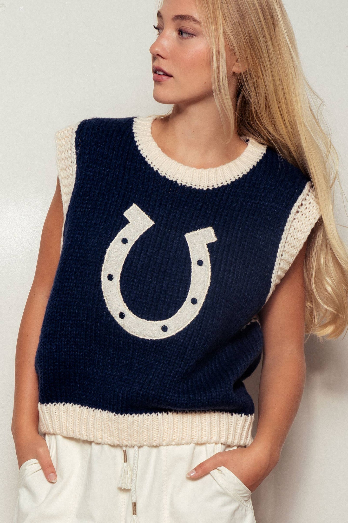 Western Horseshoe Crochet Knit Ribbed Trim Sweater Vest