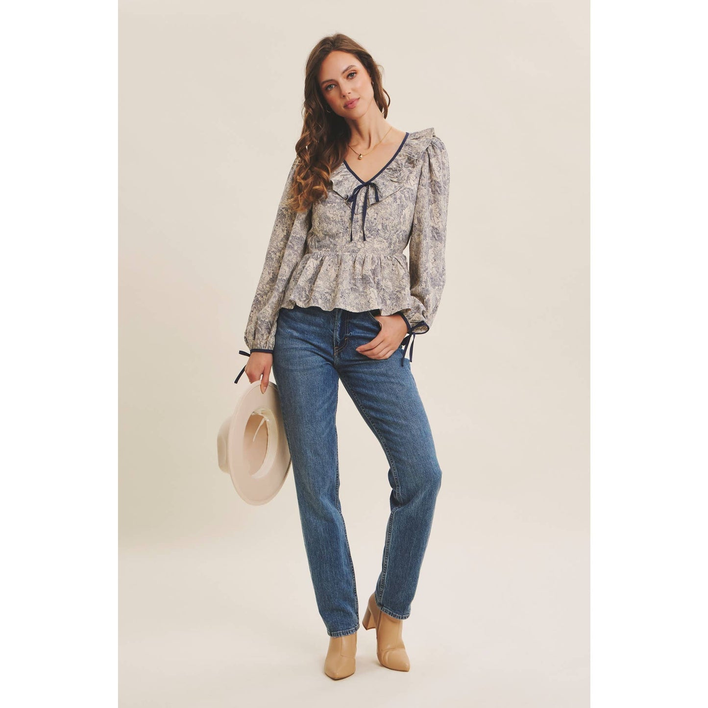 TOILE PRINTED BABYDOLL BLOUSE WITH BALLOON SLEEVES