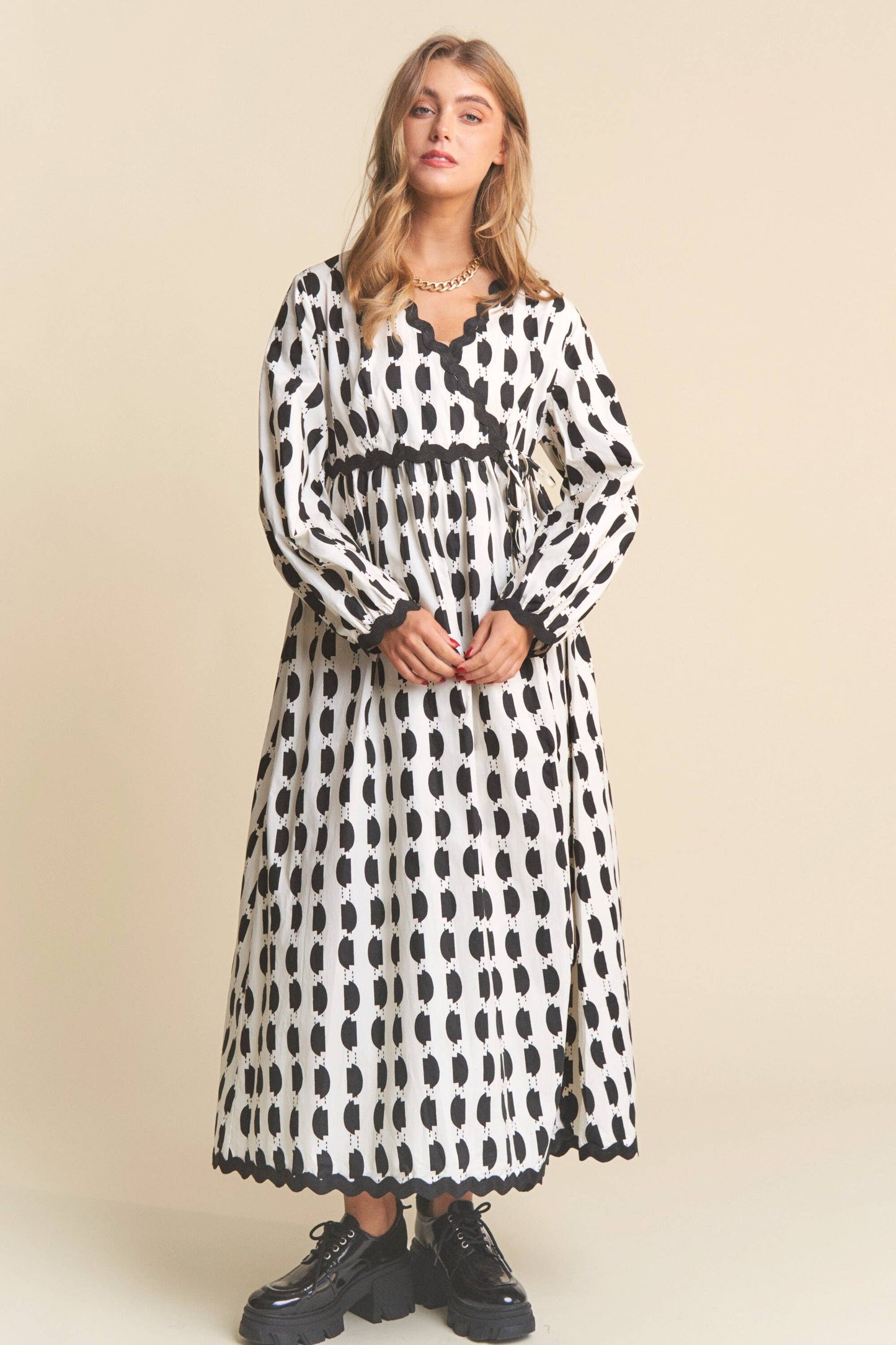 Spots Pattern Wavey Trim Midi Dress