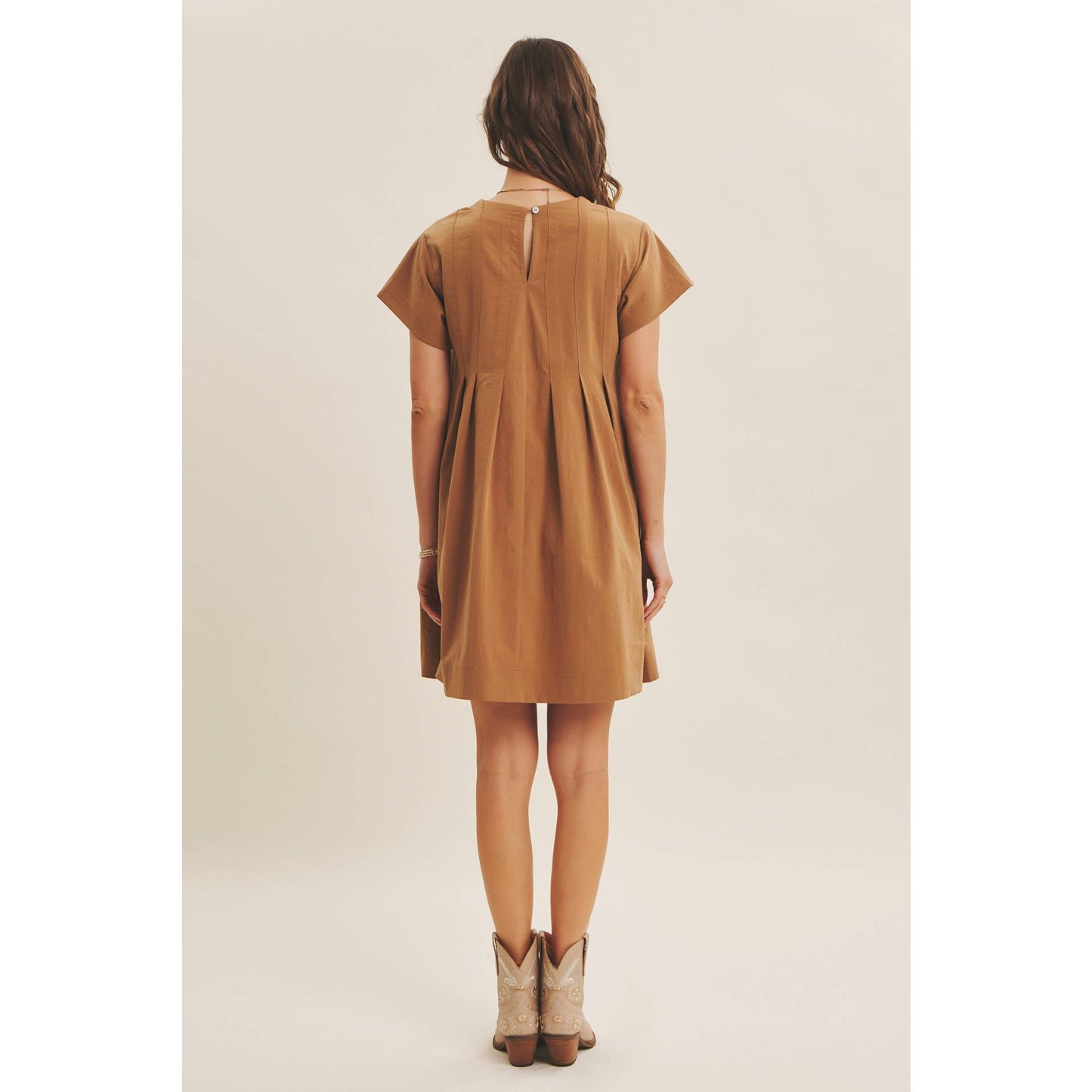 EASYGOING PLEATED DETAIL MINI DRESS WITH POCKETS