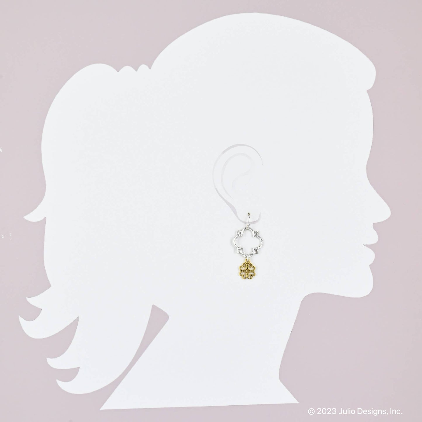 ER633 Quatrefoil Earring with Filigree Accent