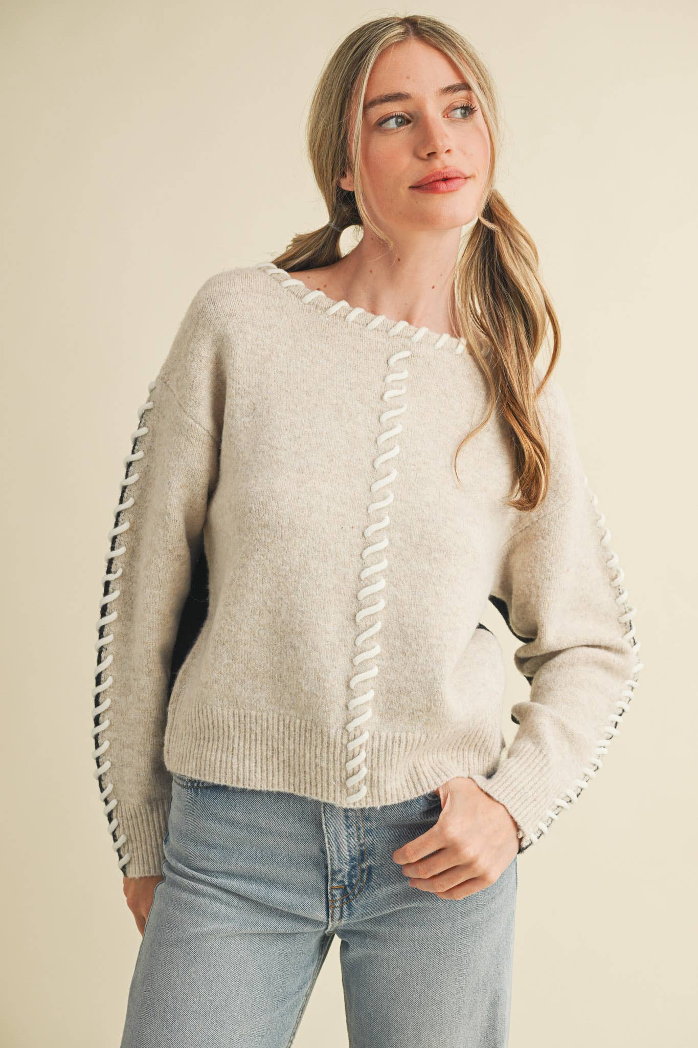 WHIP STITCH TWO-TONE SWEATER