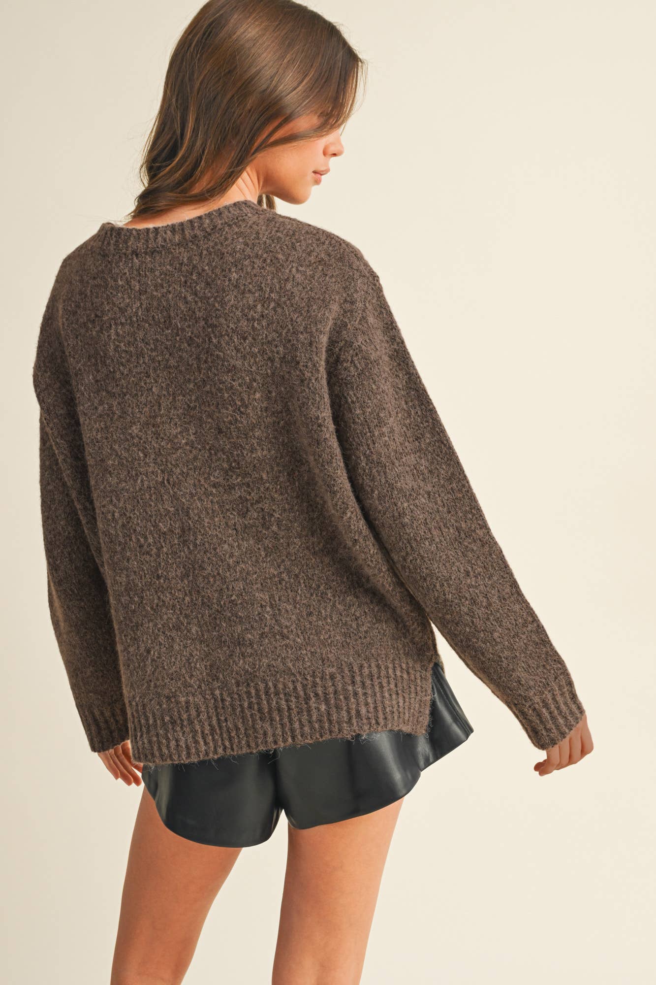 FRONT PATCH POCKET SWEATER TOP