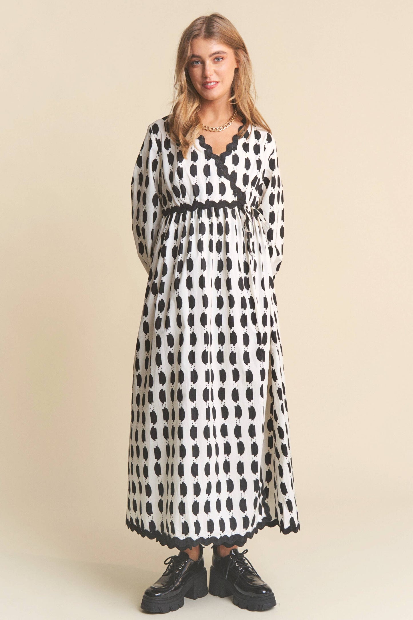 Spots Pattern Wavey Trim Midi Dress