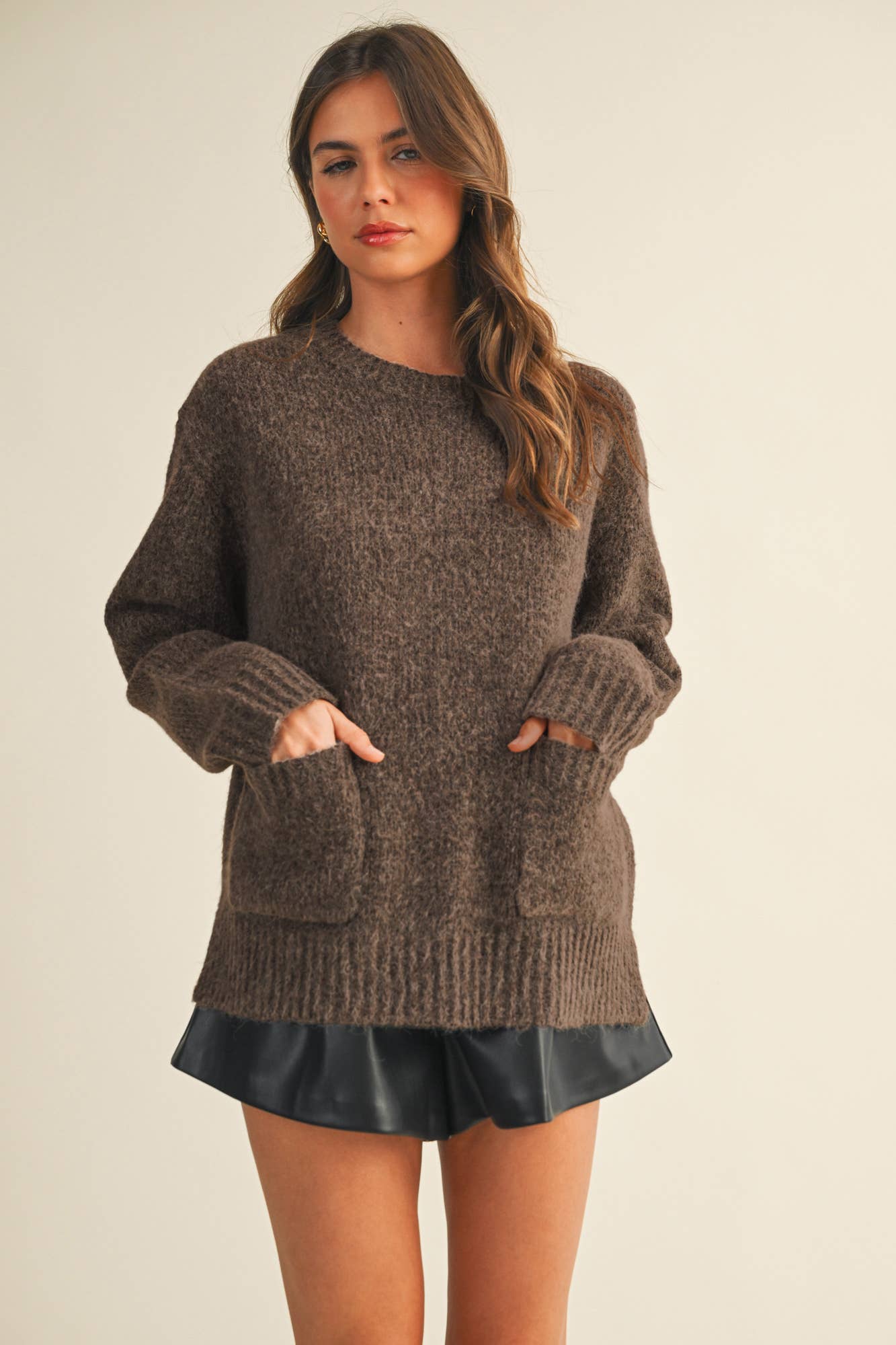 FRONT PATCH POCKET SWEATER TOP