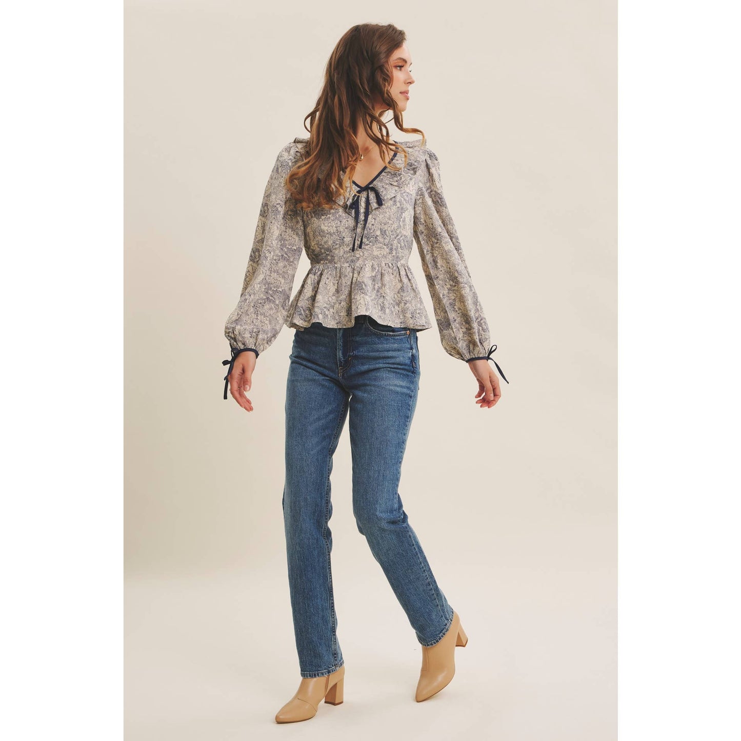 TOILE PRINTED BABYDOLL BLOUSE WITH BALLOON SLEEVES