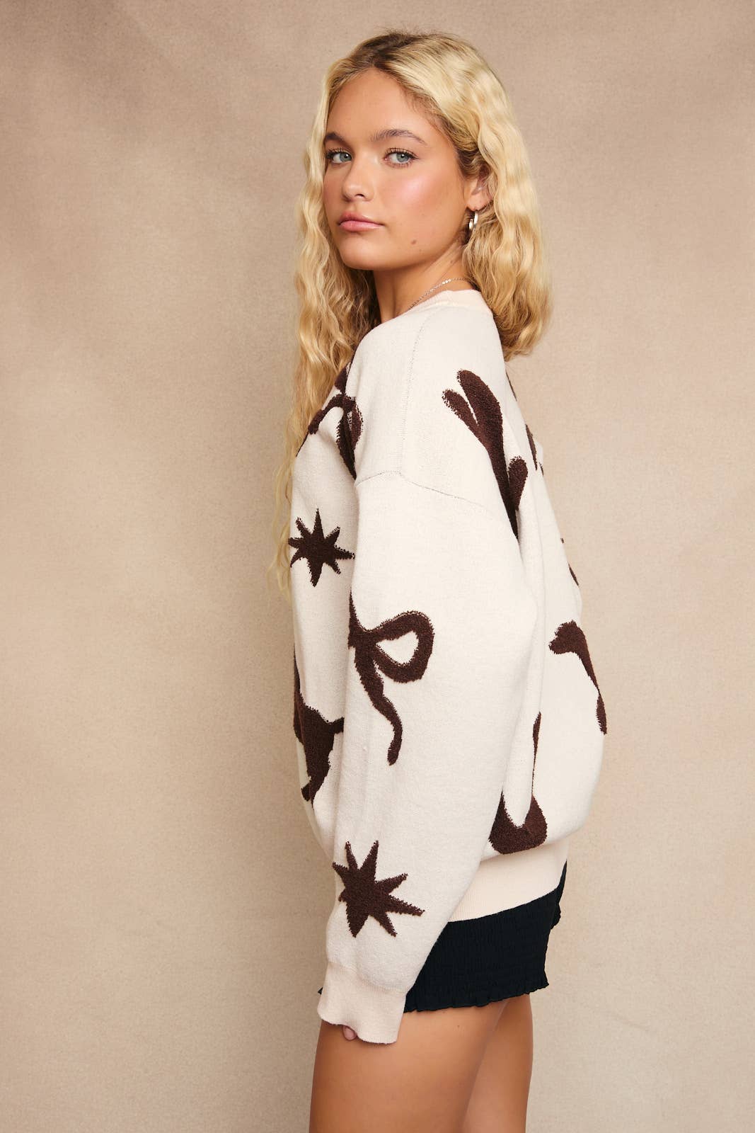 LONG SLEEVE CREW NECK MULTI COWBOY PATTERN SWEATER