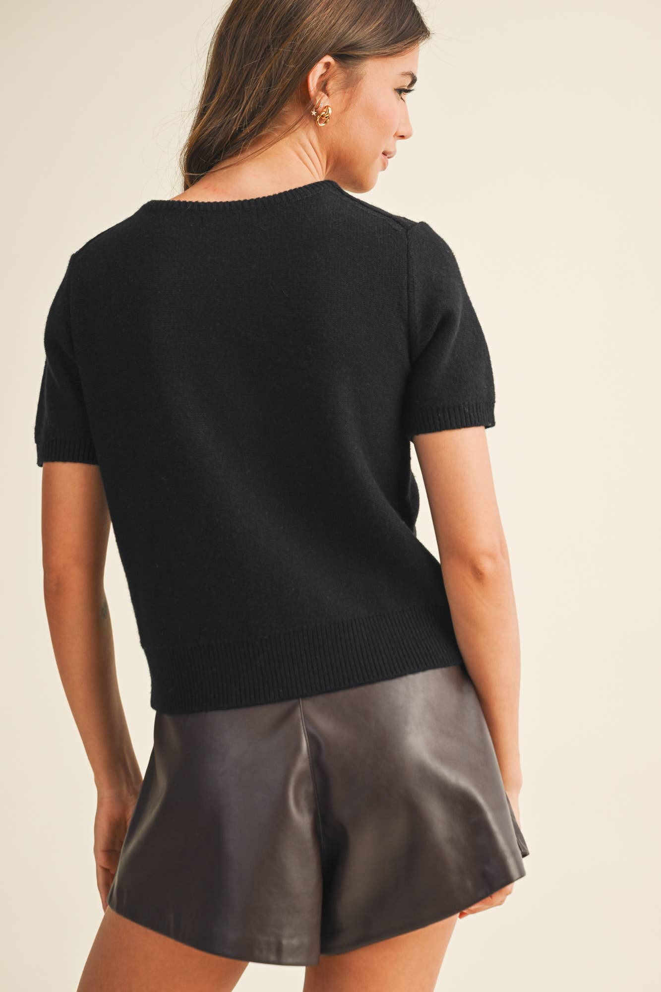 SHORT SLEEVE CREW NECK SWEATER