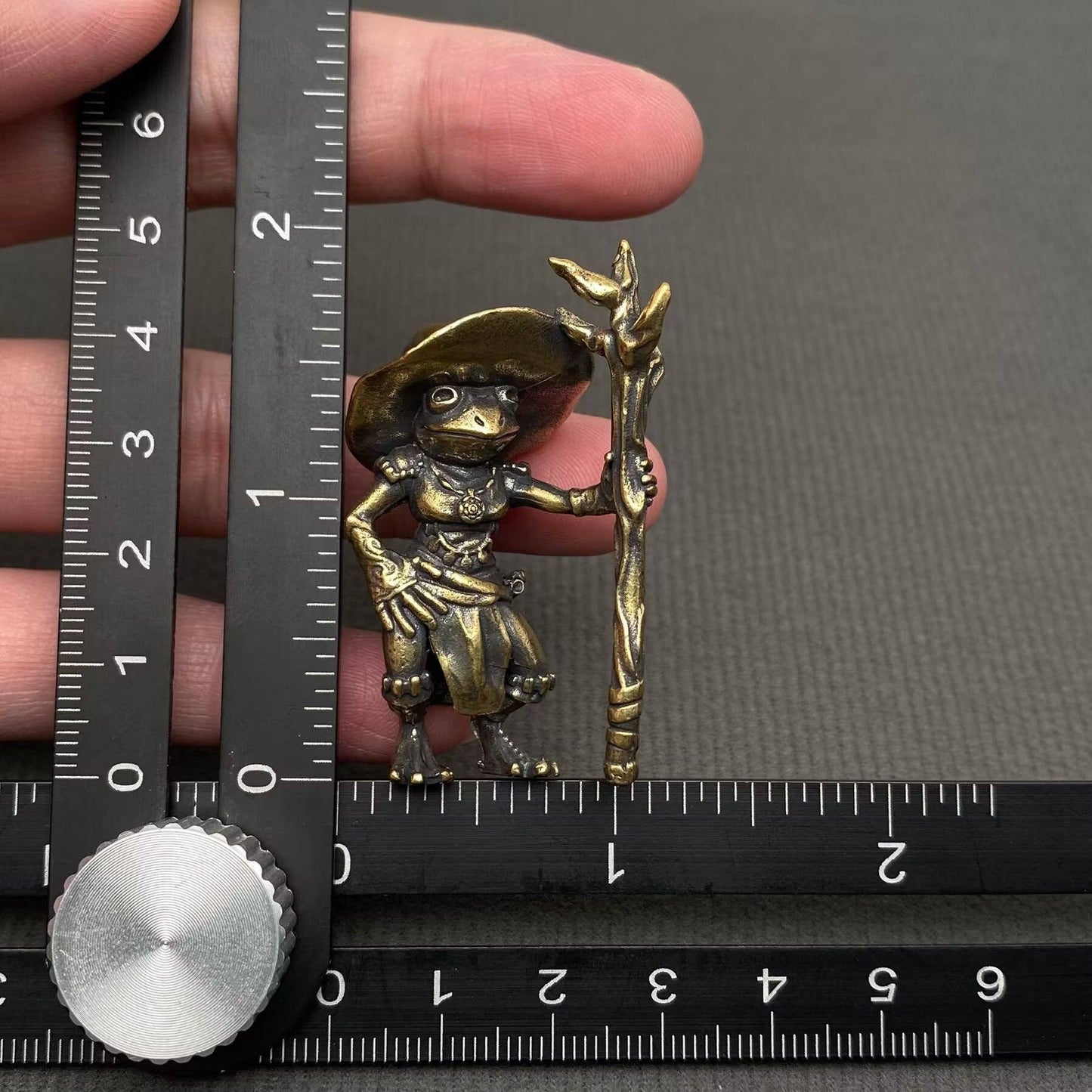 Brass Wizard Frog Desktop Ornaments Decoration