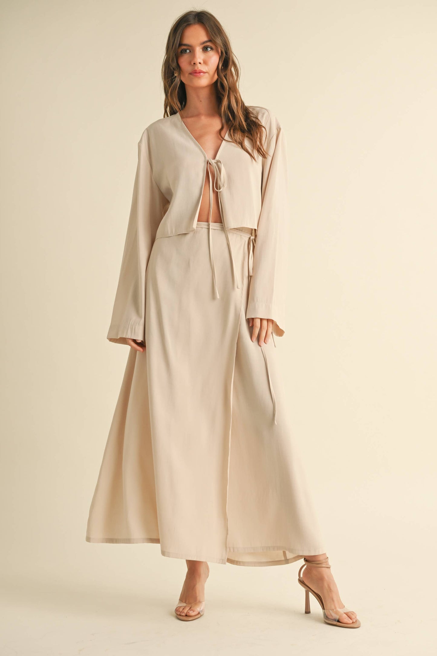 T5513ST VISCOSE LONG SLEEVE TIE FRONT TOP