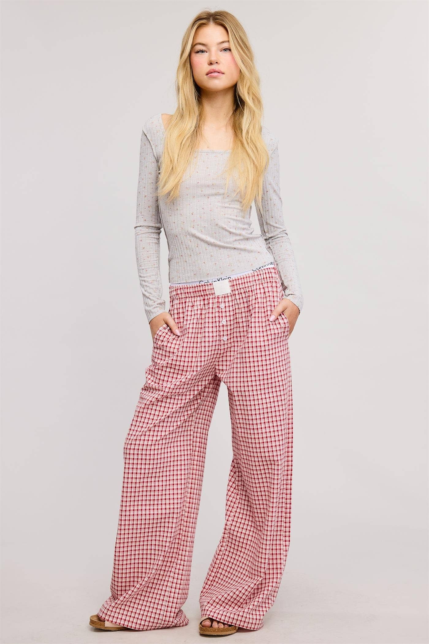 Mid Rise Elasticized Waistband Gingham Pattern Pants