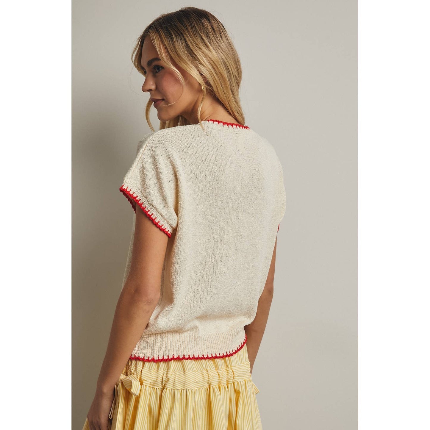 STRAWBERRY SWEATER TOP