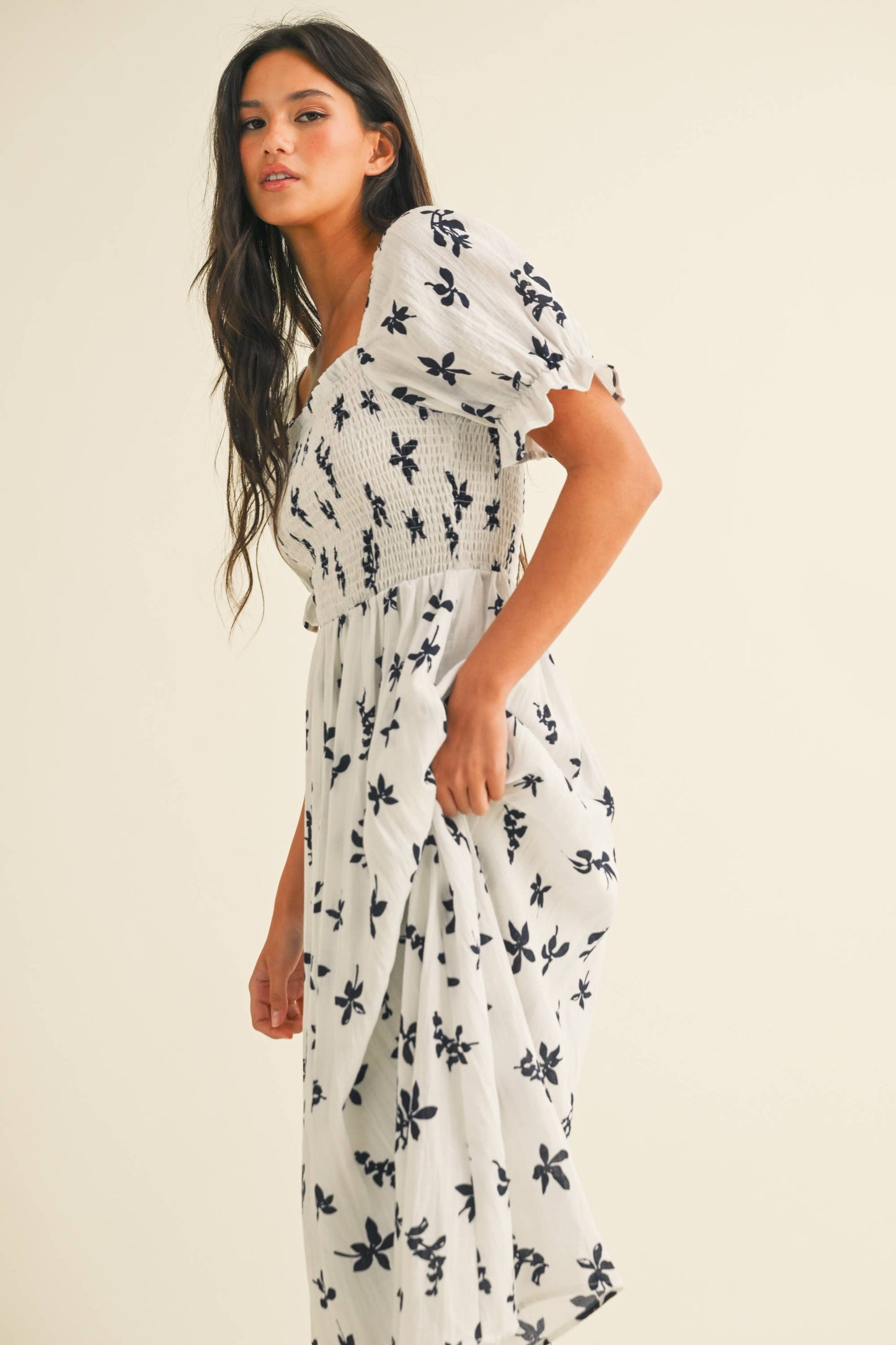 ID8847-A FLORAL MIDI PUFF SLEEVES DRESS
