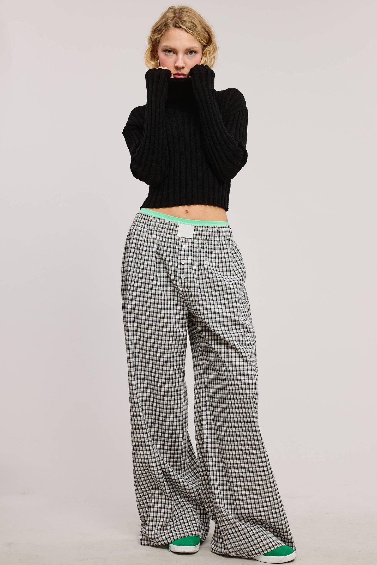 Mid Rise Elasticized Waistband Gingham Pattern Pants