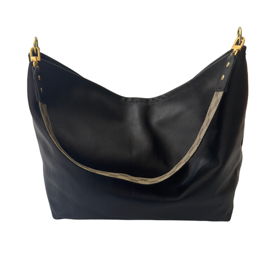 Sheila Shoulder Bag In Black Leather | Upcycled Gucci
