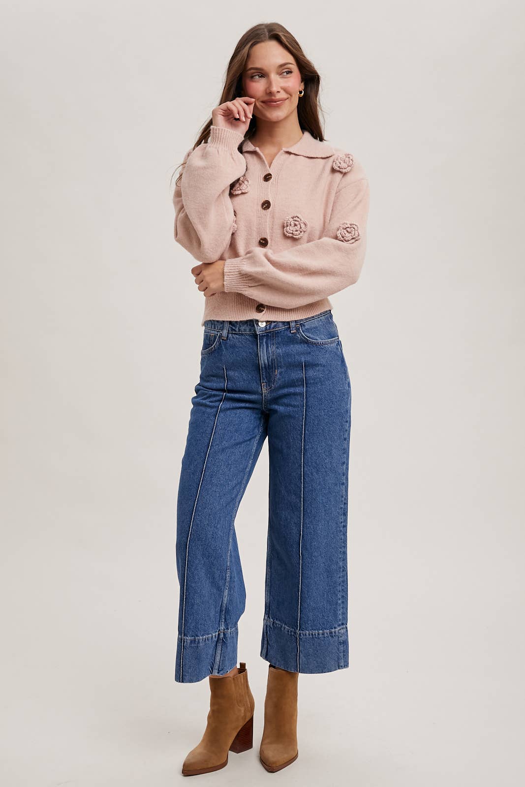FLORAL EMBROIDERY BUTTON DOWN COLLAR KNIT CARDIGAN
