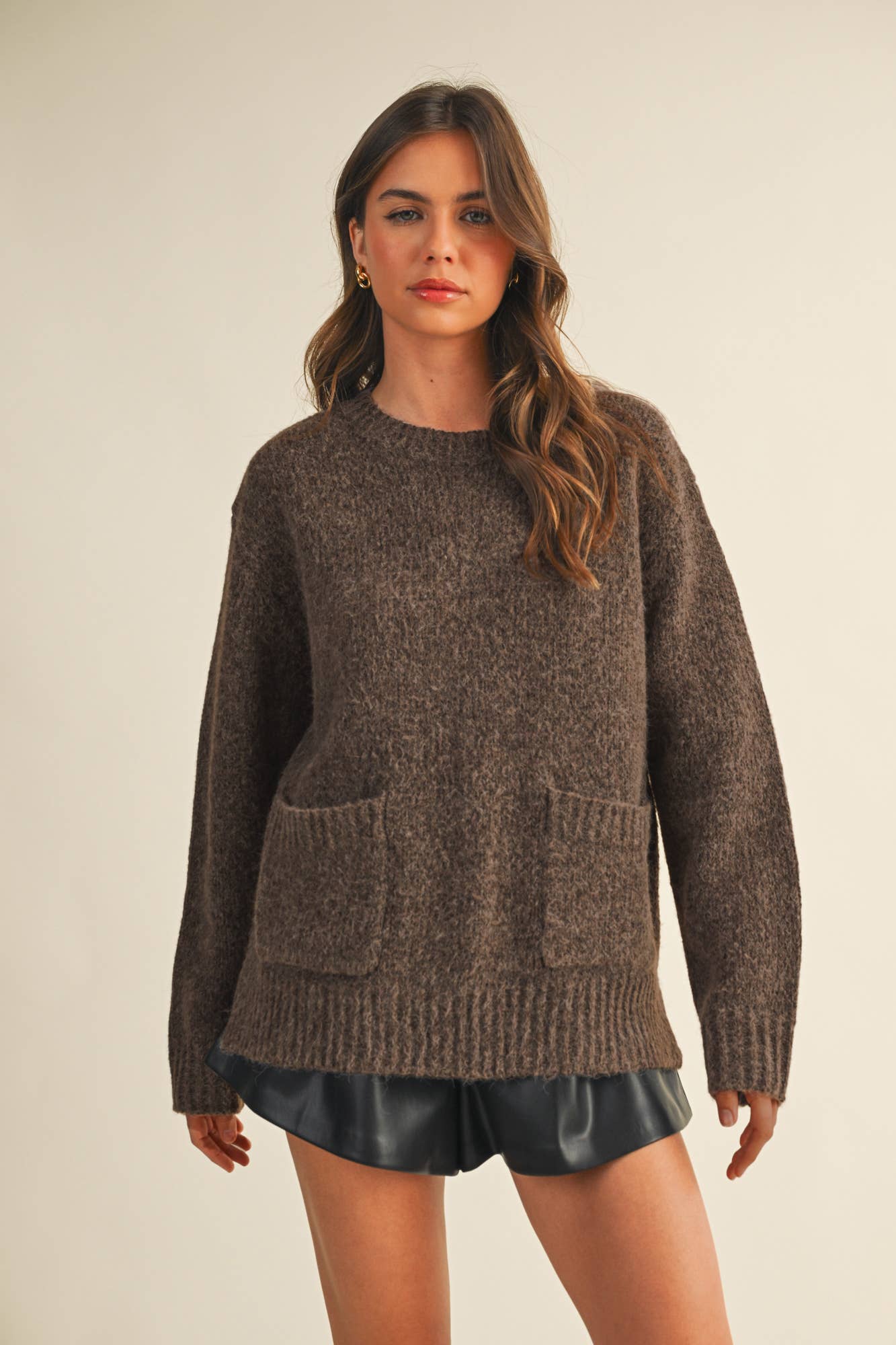 FRONT PATCH POCKET SWEATER TOP