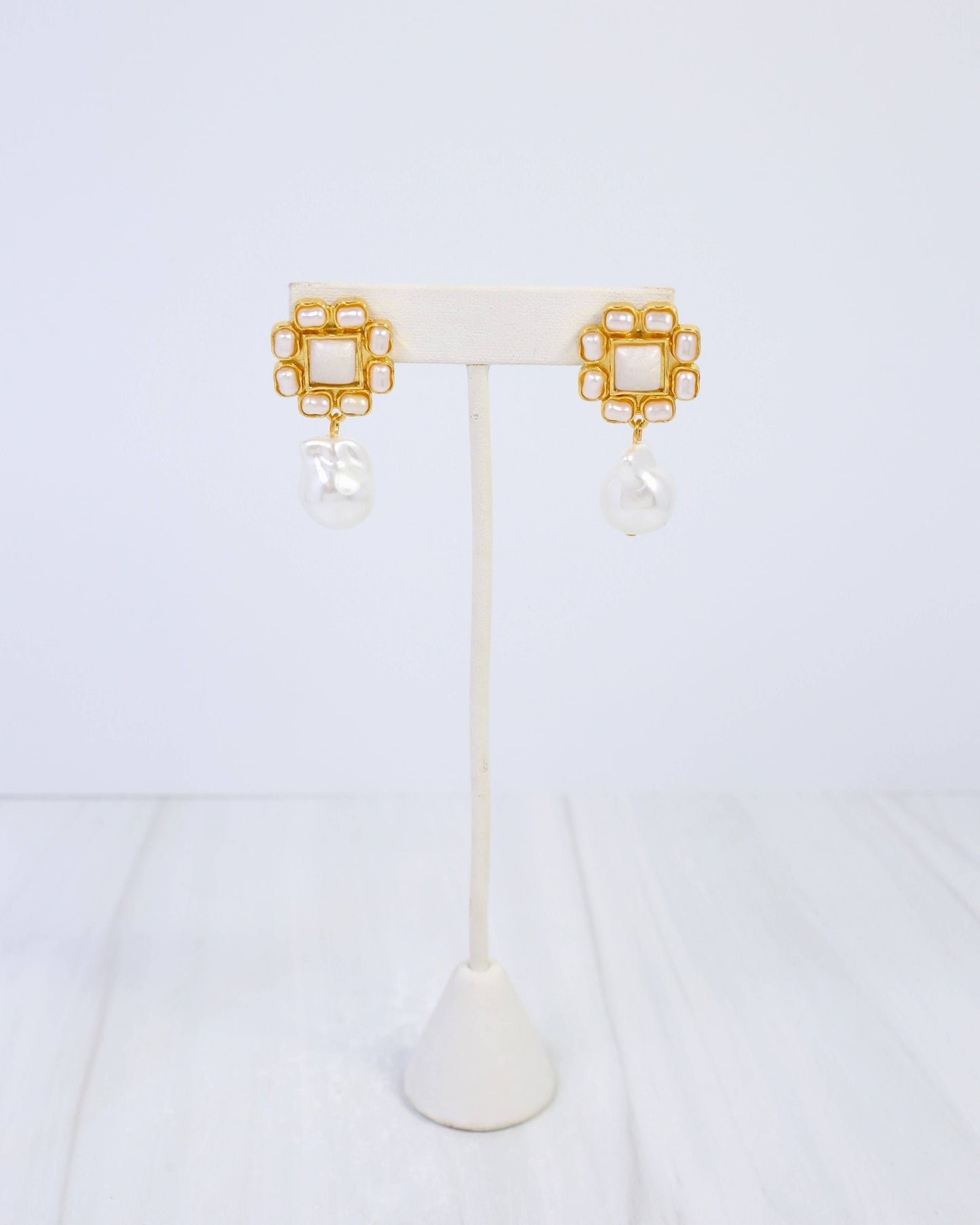Cohoes Pearl Drop Earring Gold