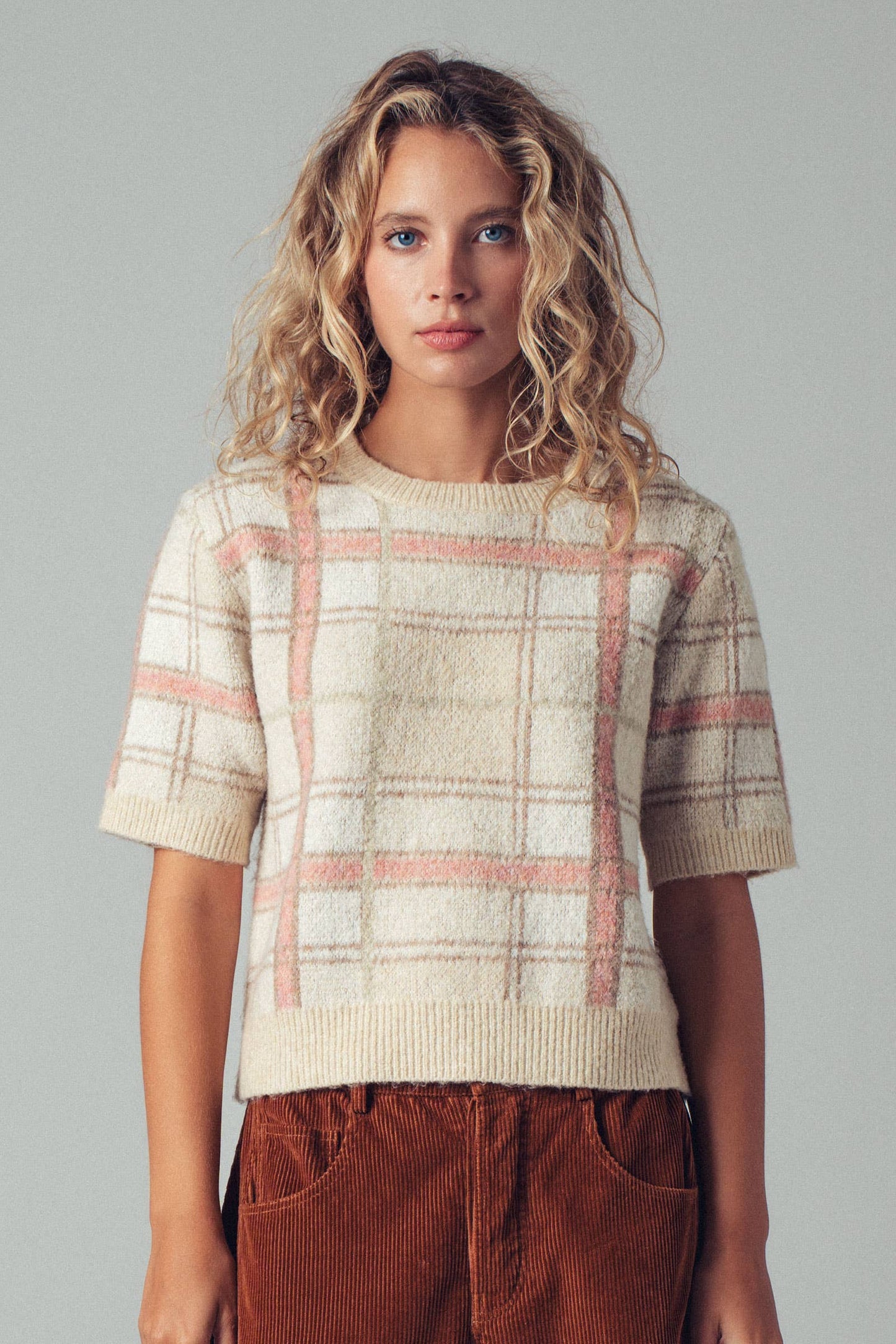 LAST CHANCE - Plaid Short Sleeve Knit Sweater Top