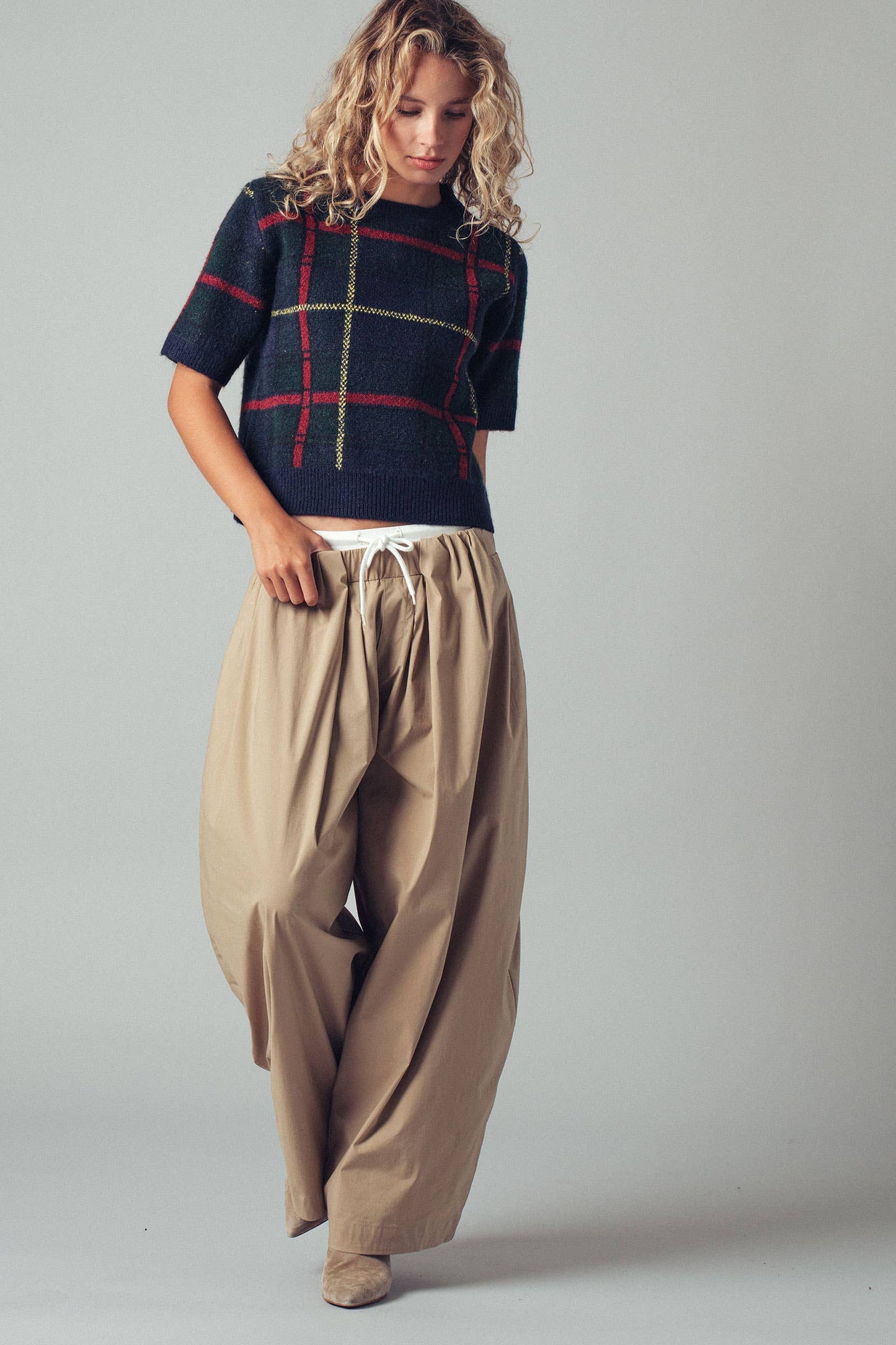 LAST CHANCE - Plaid Short Sleeve Knit Sweater Top