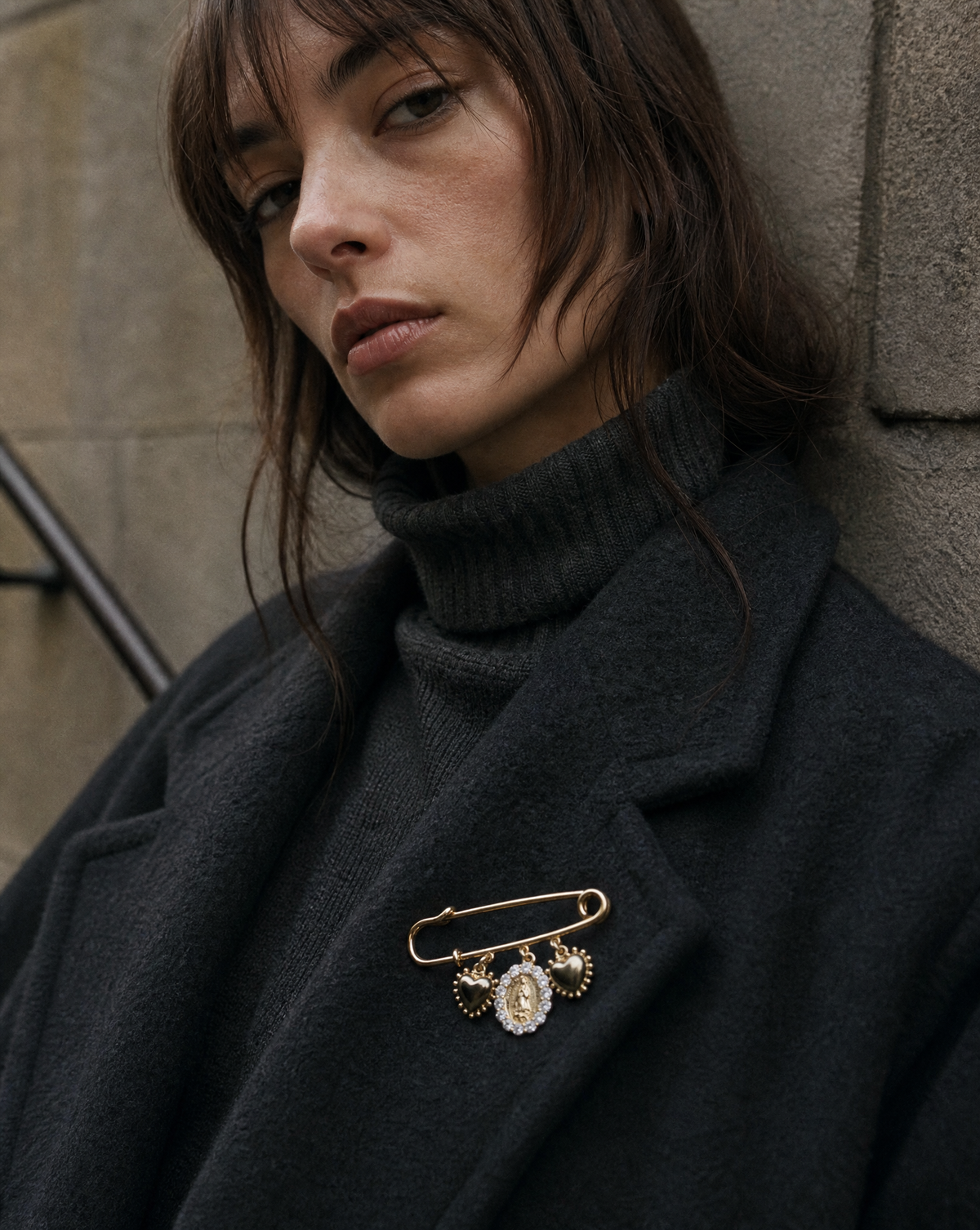 Brooch - Broche de Imperdible de la Virgen María