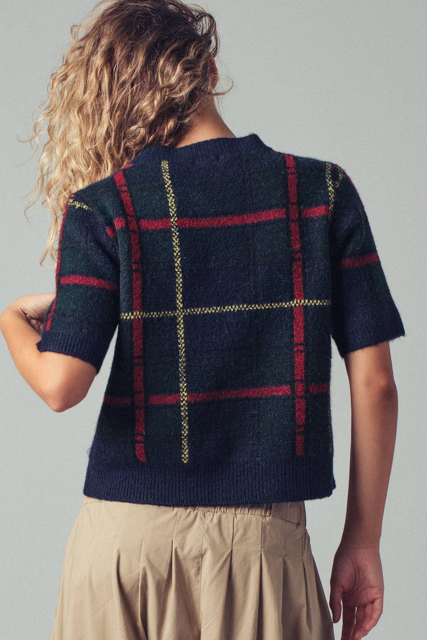 LAST CHANCE - Plaid Short Sleeve Knit Sweater Top