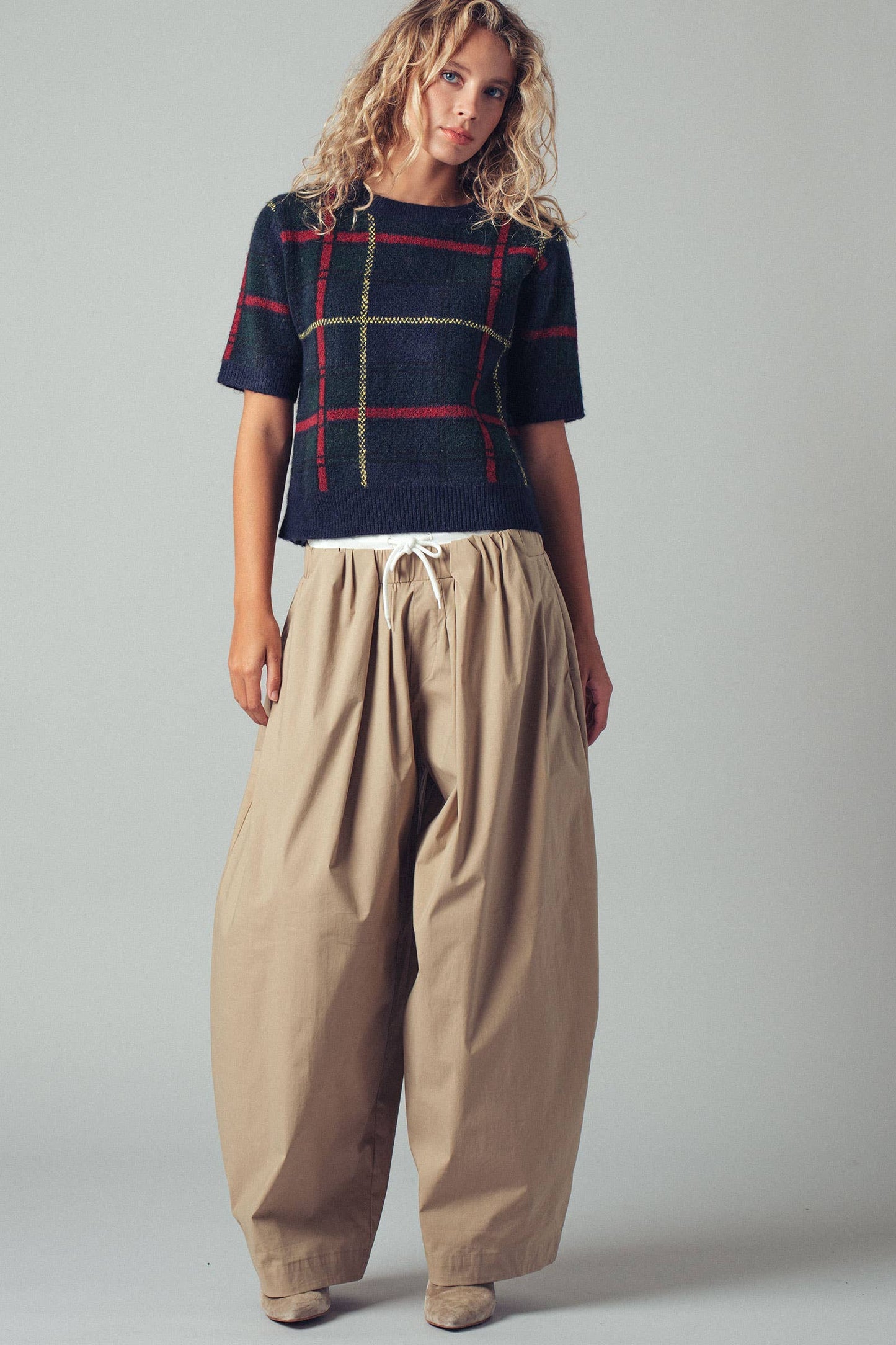 LAST CHANCE - Plaid Short Sleeve Knit Sweater Top