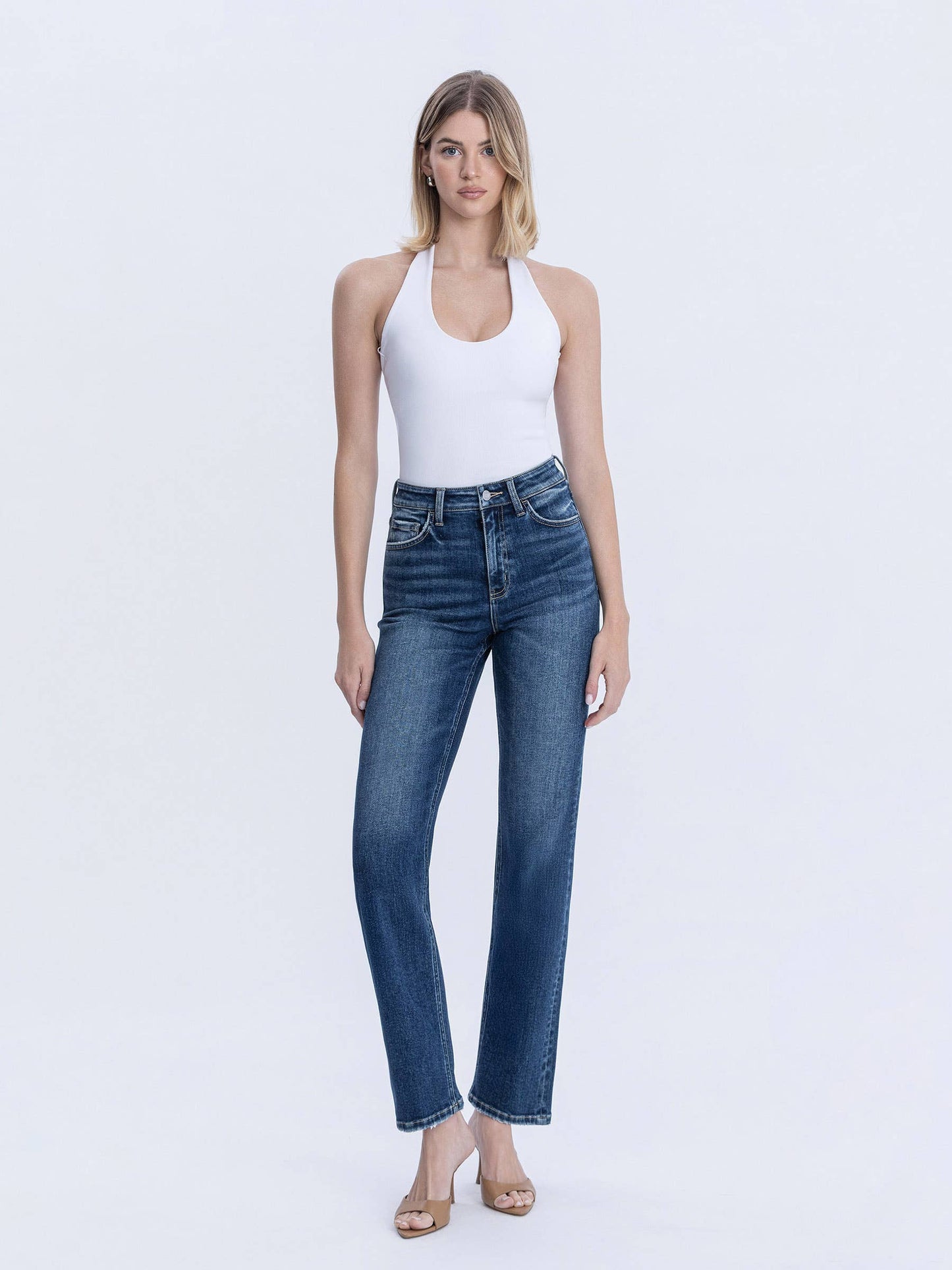 DARK WASH STRAIGHT JEANS
