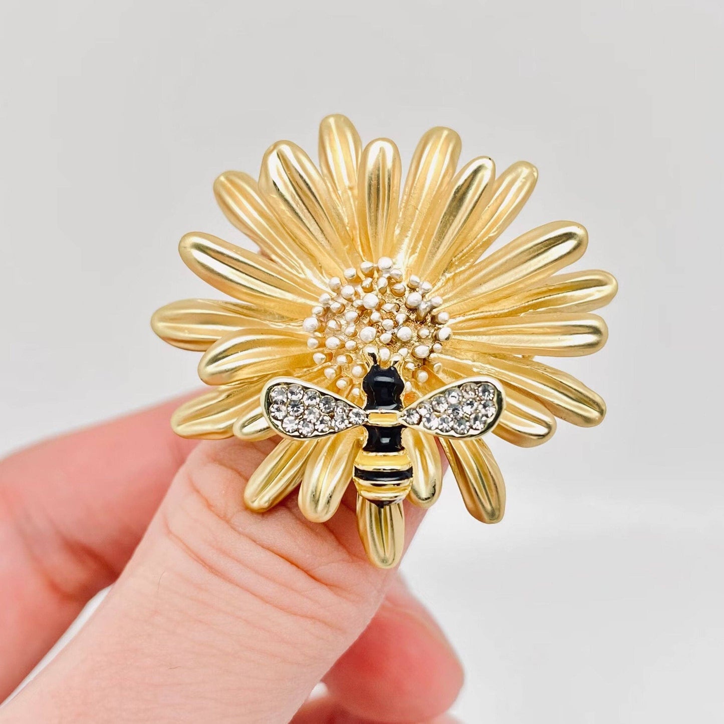 Bee Collecting Nectar on Daisy Brooch