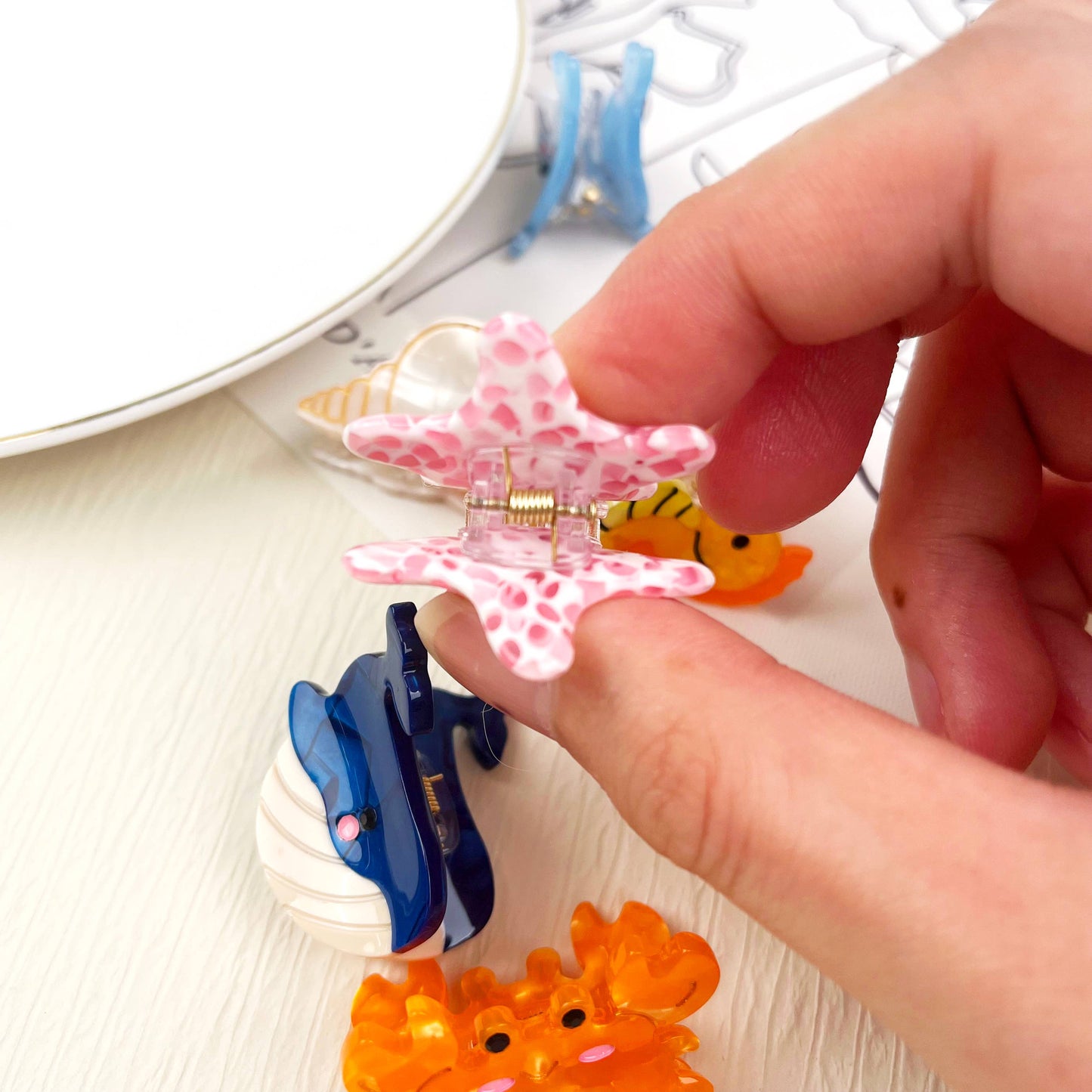 Mini marine life hair clip crab conch claw clip