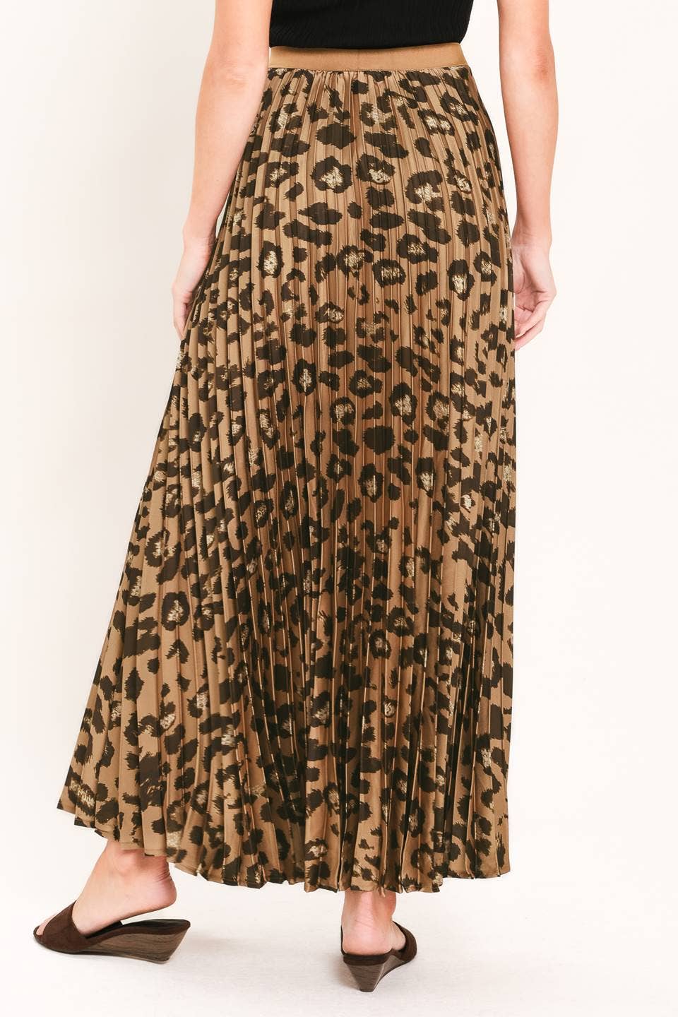 Pleated Leopard Maxi Skirt