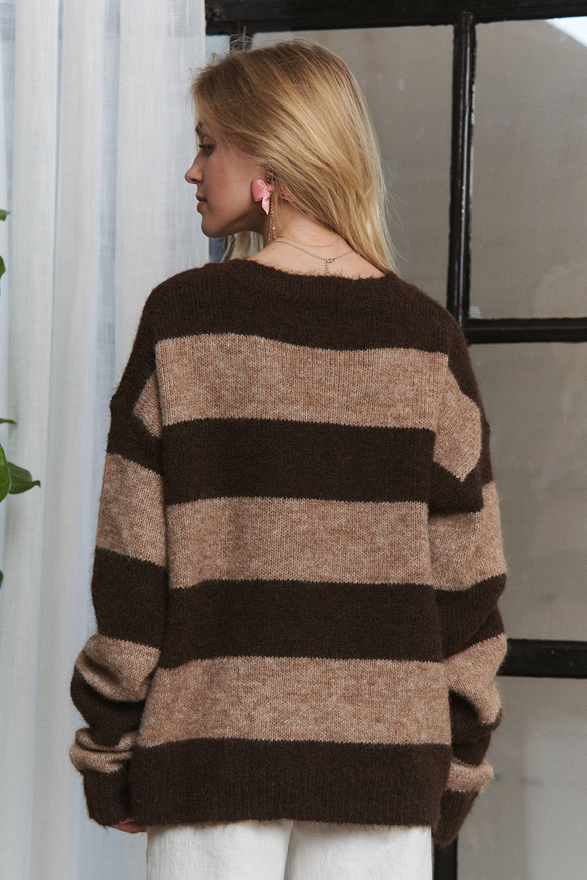 BROWN STRIPES KNIT SWEATER WITH SCARF