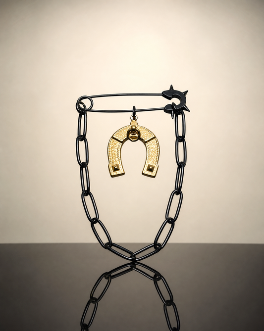 Gold Horseshoe Pin Brooch | Lucky Charm Chain Safety Pin