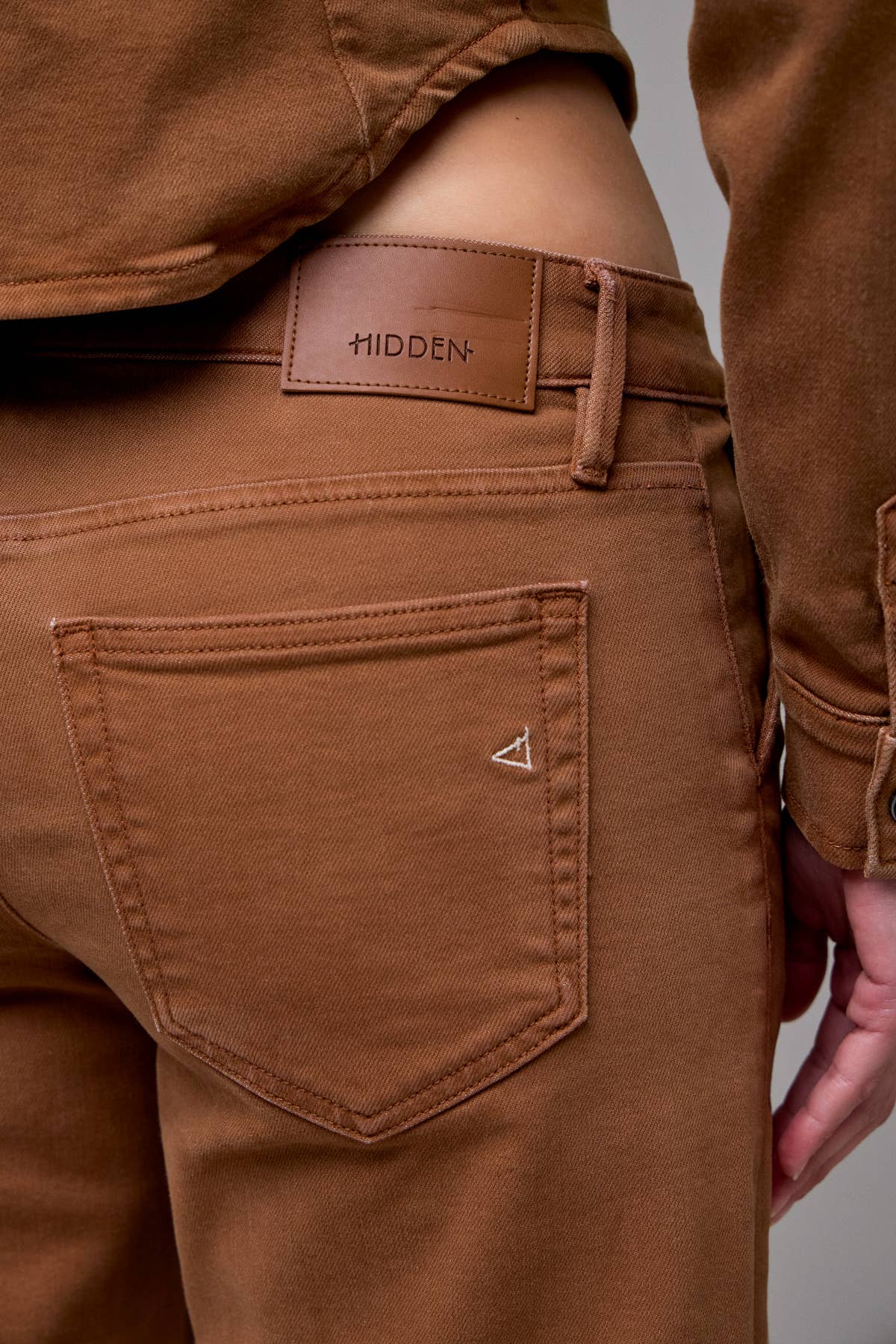 Tawney Wash Comfort Jeans