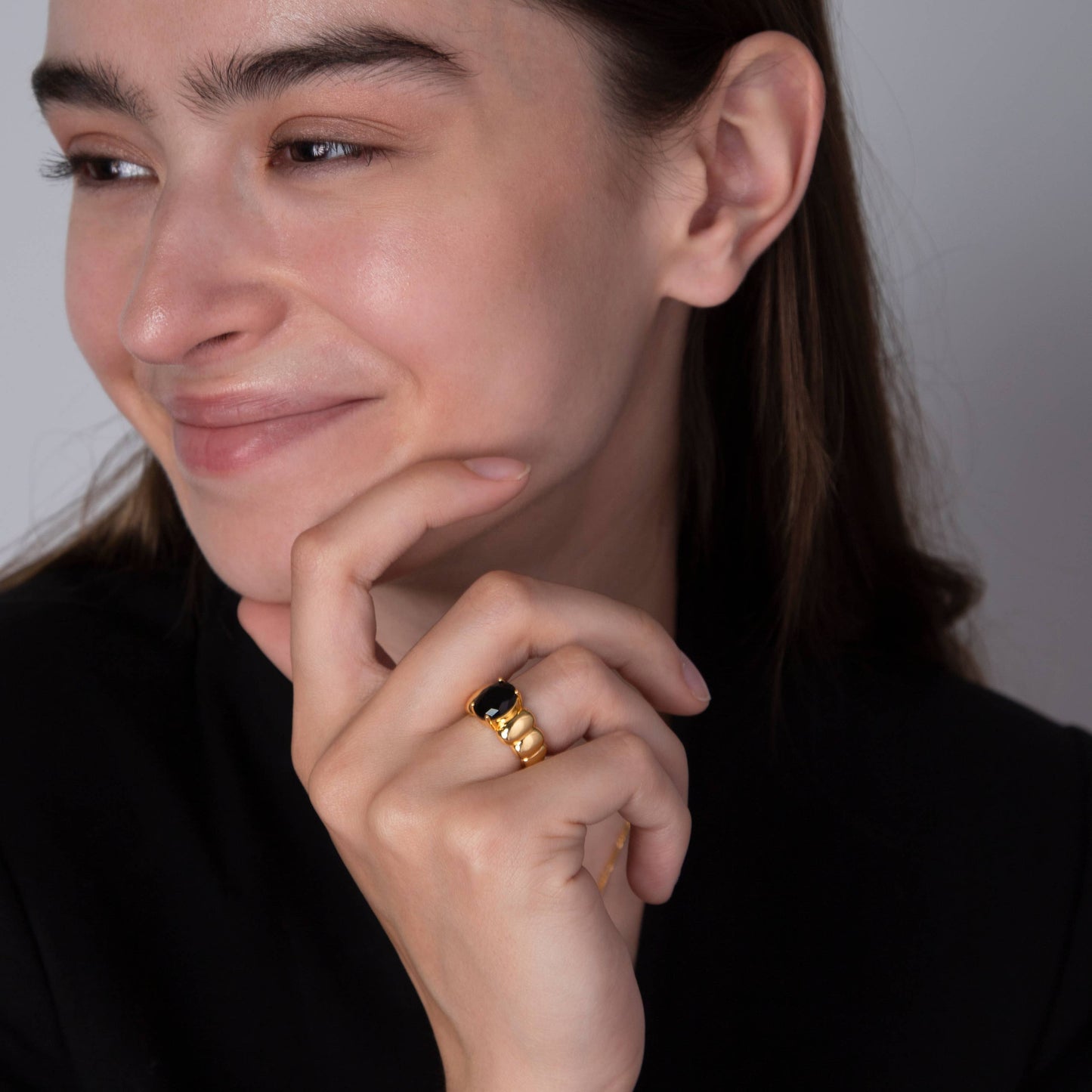 ONYX CHUNKY DOME RING