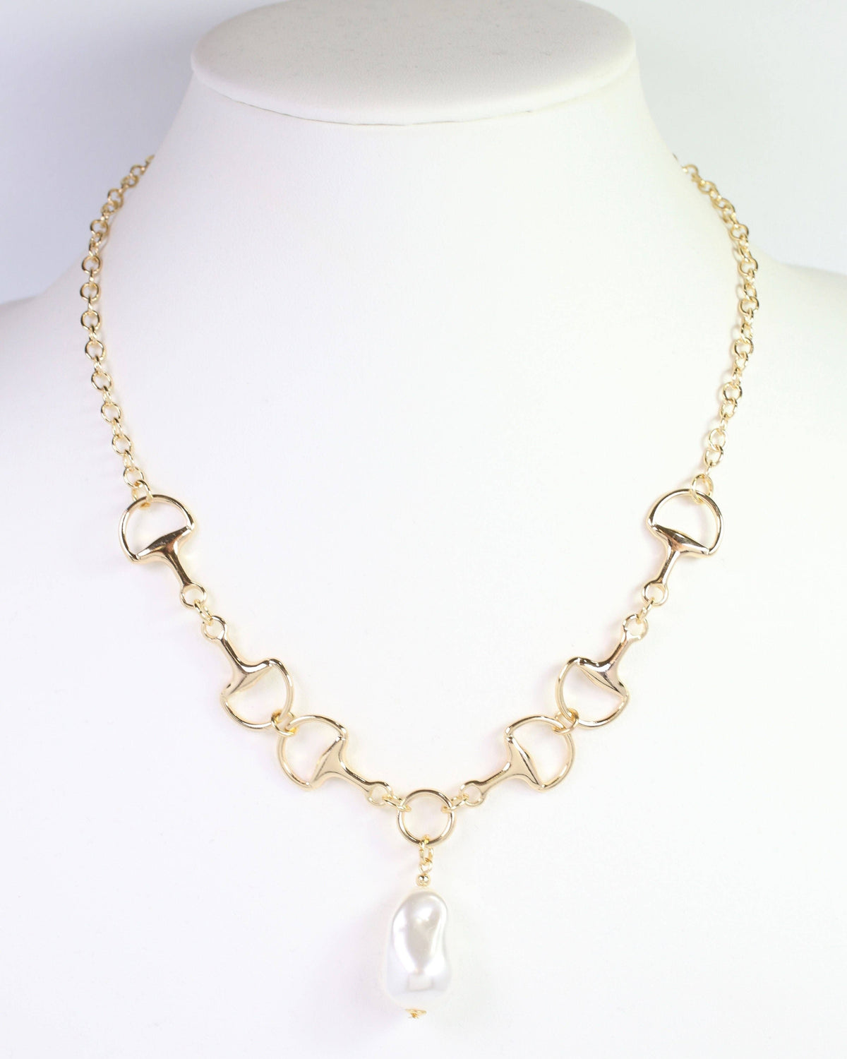 Winx Pearl and Horsebit Necklace Gold