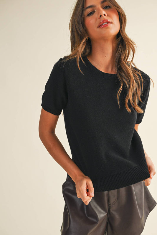 SHORT SLEEVE CREW NECK SWEATER