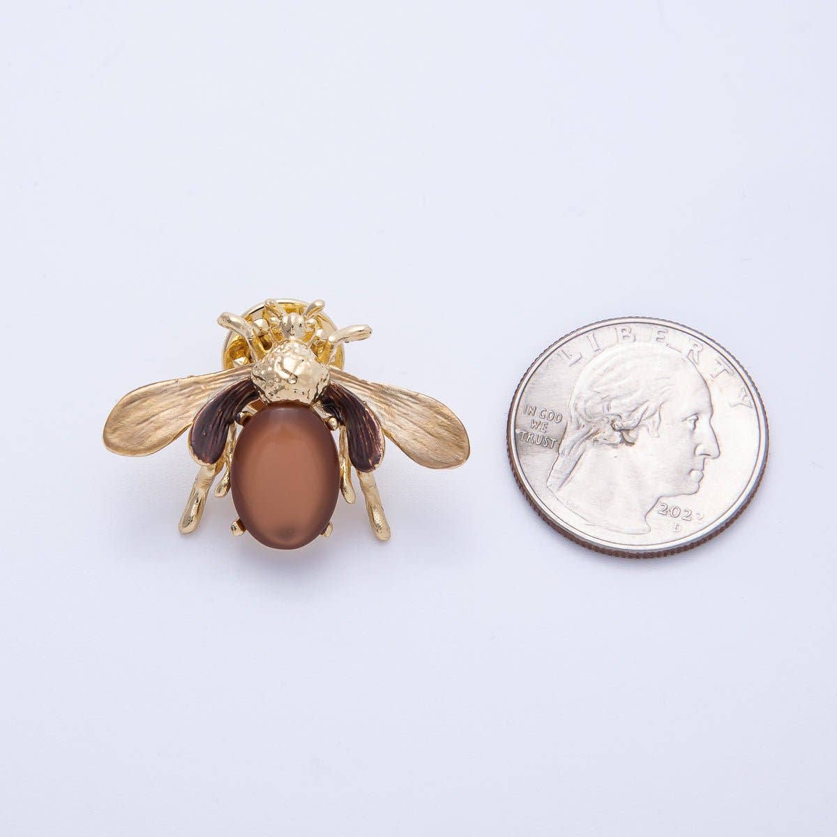 Matte Gold 33.5mm x 23mm Brown Wasp Bee Insect Animal Pin Brooch