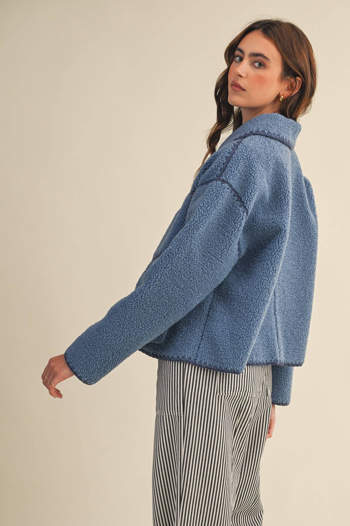 FAUX SHERPA FLEECE JACKET WITH BLANKET STITCH