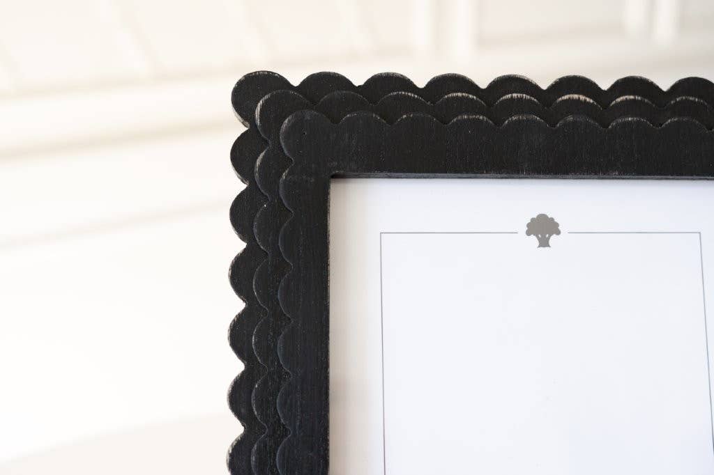 12x14 wood scallop photo frame (8x10 pic) Home Decor
