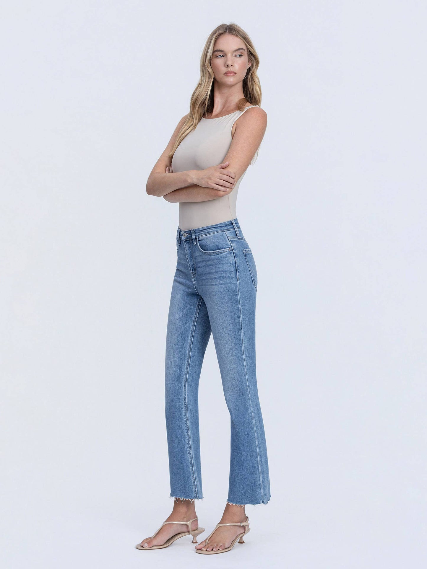 CLEAN CUT RAW HEM CROP FLARE JEANS