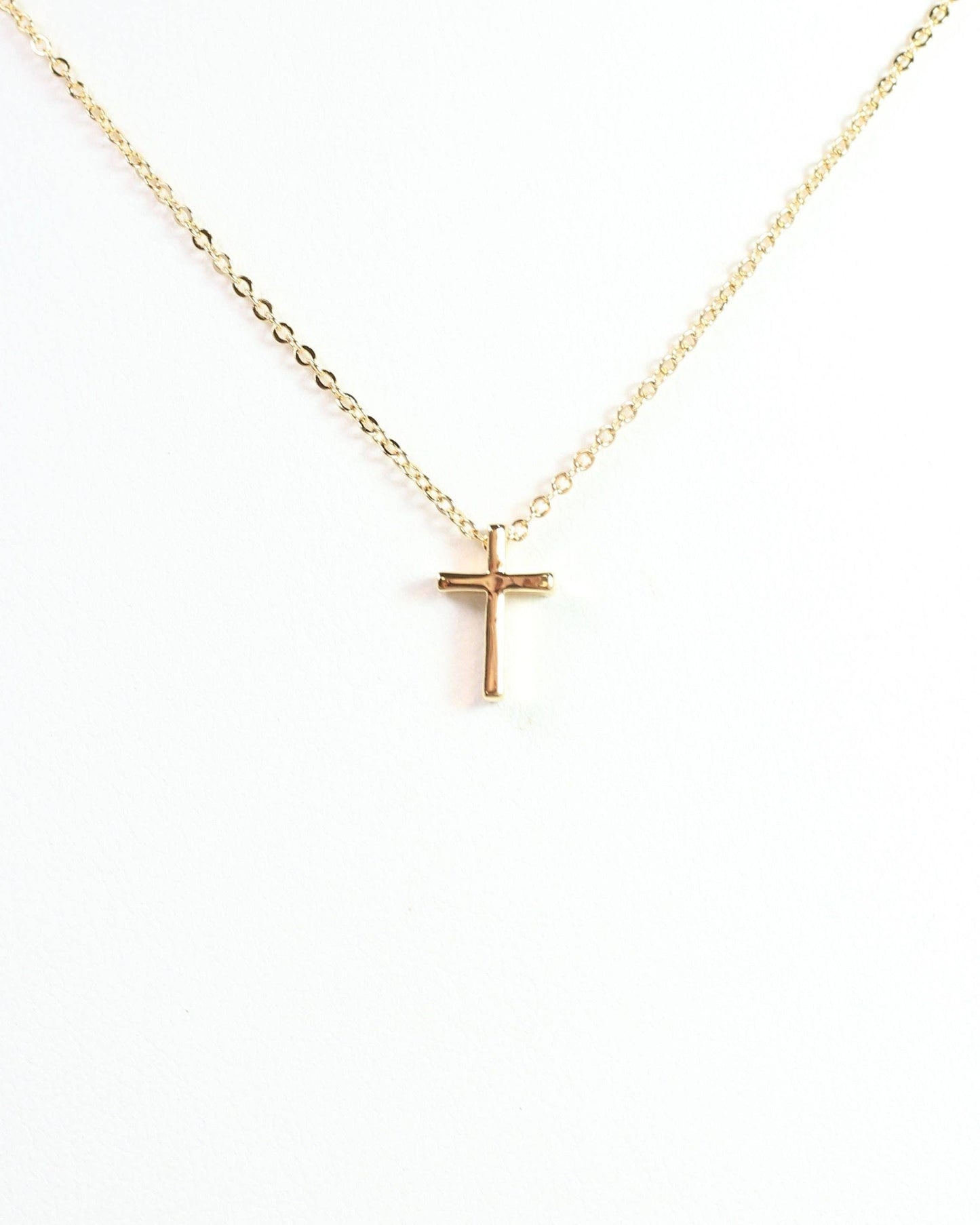Tricia Cross Necklace Gold