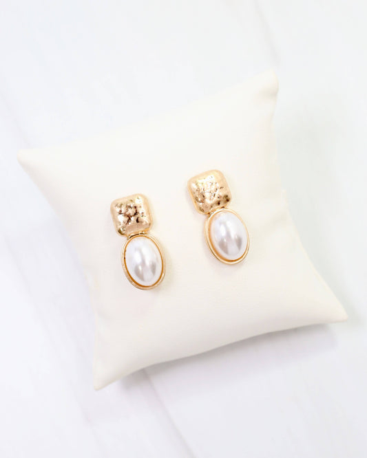 Mindy Textured Gold Drop Earring Pearl